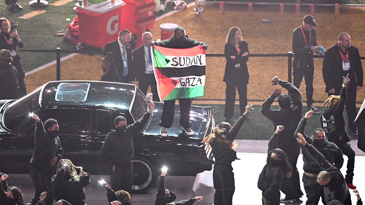 Sudan/Palestine flag protest