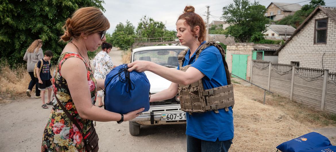 Supplies are distributed by UNFPA at a centre for survivors of gender-based violence in Kherson, Ukraine.